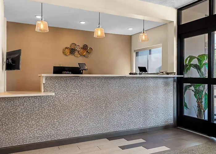 Hotel Western Urbana